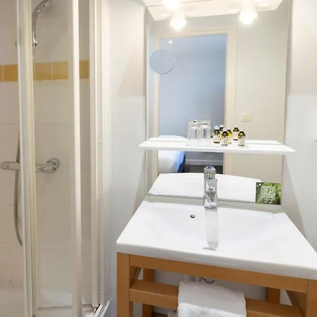 De Paris 3* Jaligny-sur-Besbre