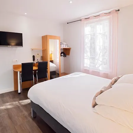 Hotel De Paris 3*